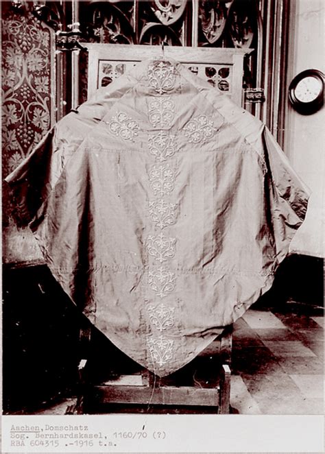 The Saint Bede Studio Blog: Chasuble Styles of the Roman Rite: 2