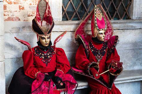 The history behind Venetian masks - Venezia Maschere