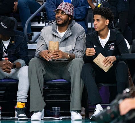 In Photos: Kiyan Anthony spotted courtside with dad Carmelo Anthony ...