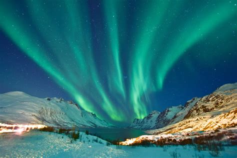 What Causes The Aurora Borealis Northern Lights