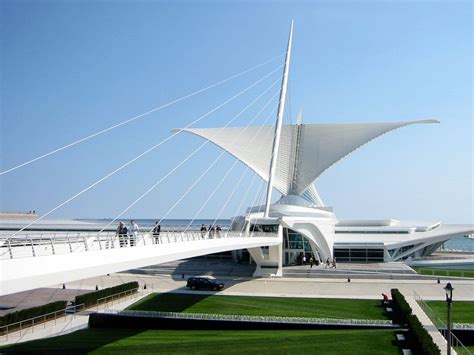 Milwaukee Art Museum | Santiago Calatrava - Arch2O.com