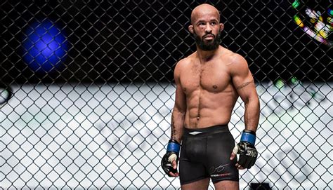 Demetrious Johnson blasts the UFC for attempting to book Deiveson ...