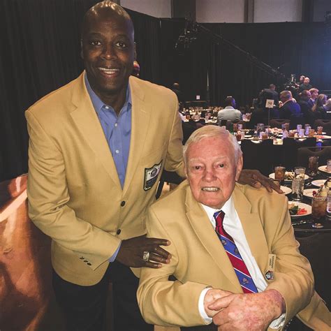 Redskins legends darrellgreen28 and Sonny Jurgensen at the Hall of Fame Super Bowl Luncheon ...