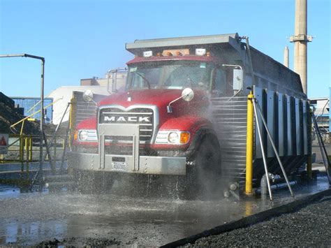 Commercial Truck Wash Systems - Automated Cleaning Solutions