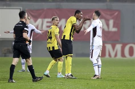 Turkish league soccer game suspended after team pulls players off field in protest - pennlive.com