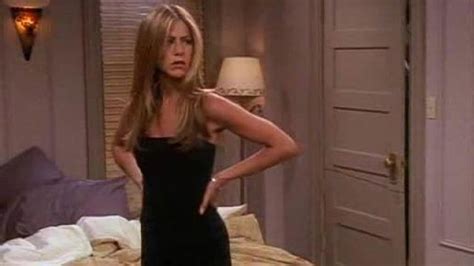 The black dress of Rachel Green (Jennifer Aniston) in Friends S07E01 | Spotern