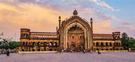 The Rumi Darwaza, in Lucknow, Uttar Pradesh, India. Editorial Stock ...