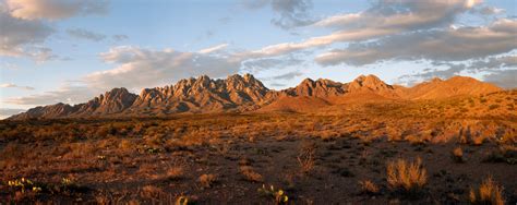 Organ Mountain, Las Cruces, New Mexico[OC][6500 x 2589] : EarthPorn