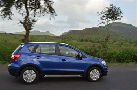 maruti-nexa-s-cross-action-image-2 - CarBlogIndia