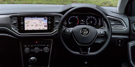 Volkswagen T-Roc Interior & Infotainment | carwow