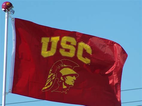 USC Flag | Took many photos to get the flag perfectly straig… | Flickr