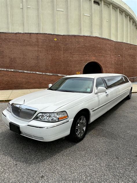 Used 2007 Lincoln Lincoln Towncar Limo for sale in Lafayette, LA #WS-16579 | We Sell Limos