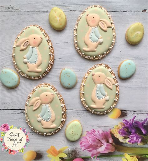 Easter cookies decorated with Royal icing Easter Bunny Cookies ...