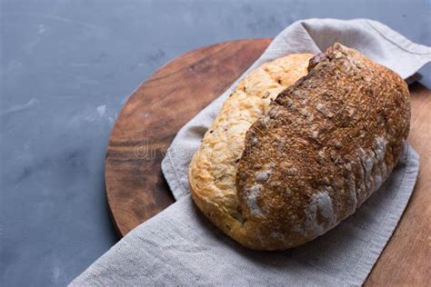 Fresh Homemade Crisp Bread with Seed Flax on Wood Round Board. Concept for Bunner, Close Up on ...