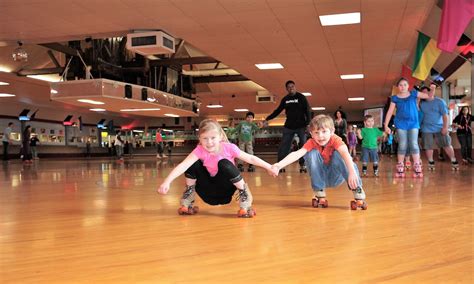 Let the Good Times Roll at These Seattle Skating Rinks