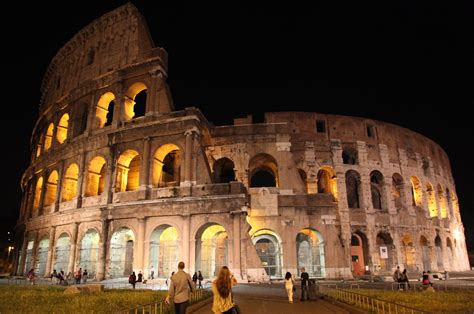 Colosseum Night Tour & Ticket - Expert Guides - City Wonders