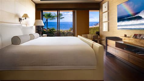 Lanai Resort Suites & Rooms | Oceanfront | Four Seasons Resort Lanai