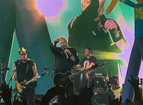 Live Review: The Offspring & Sum 41 at Hordern Pavilion Sydney 2022. - Spotlight Report