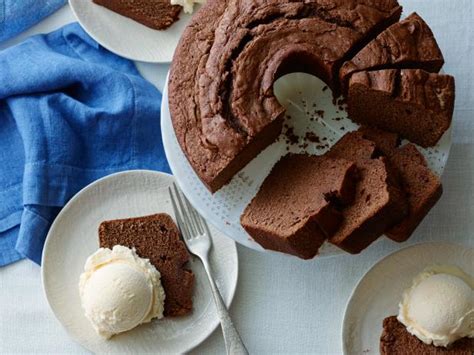 Chocolate Pound Cake Recipe | Trisha Yearwood | Food Network