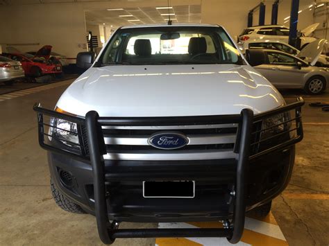 TUMBABURROS NEGRO PARA FORD RANGER - E-Transit