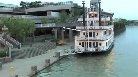 Take a cruise on the Louisville Belle and explore history