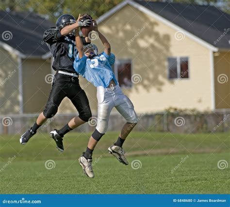 Football Interception Editorial Image - Image: 6848680