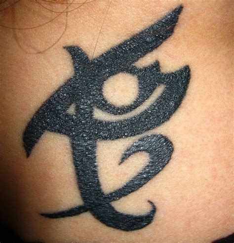 Ruins symbol meaning "Courage in combat" | Tattoos, Symbolic tattoos ...