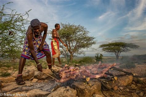 A Glimpse at Two Kenyan Tribes. - france leclerc