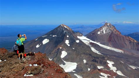 Oregon's 6 best Cascade Mountain climbs that don't require ropes