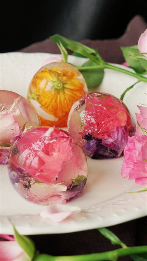 Jello Flower Balls ~ Recipe | Edible flowers recipes, Edible flowers, Gelatin dessert