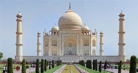 History of Taj Mahal – Select India Holidays Pvt Ltd