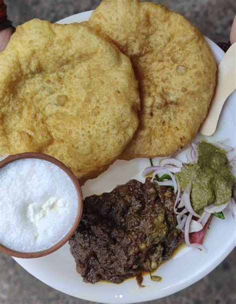 The Best Chole Bhature in Noida : Reviewed | We Are Noida