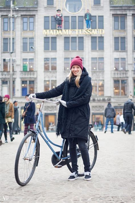 simple | Bike riding outfit, City bike style, Bike style