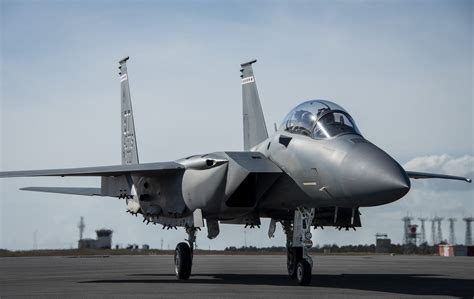 L'USAF presenta il "nuovo" F-15EX Eagle II