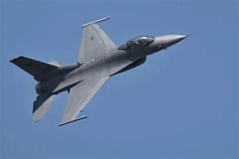 US F-16 Fighter Jet Crashes During Training Exercise In South Korea ...