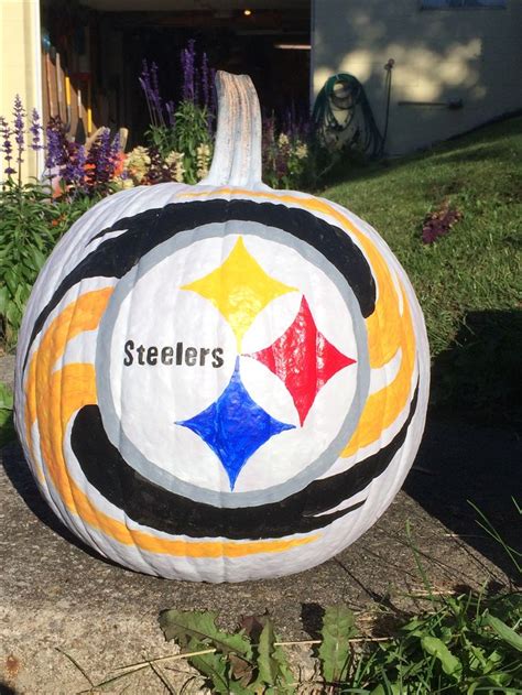 Steelers pumpkin | Halloween crafts, Hand painted pumpkin, Painted pumpkins