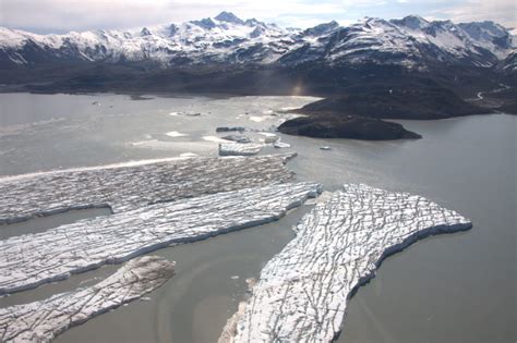 Glacier adventures: Yakutat Glacier, still falling apart