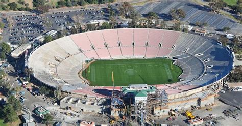 Public Invited To First-Ever Rose Bowl Stadium Tours - CBS Los Angeles