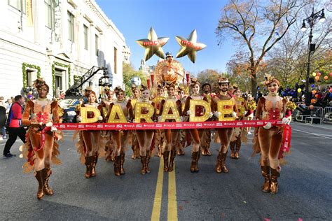 Palestinian Flag on Macy's Thanksgiving Parade Float Sparks Outrage : r ...