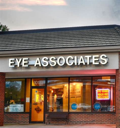 Eye Doctor Overland Park Kansas | Eye Associates, Inc.