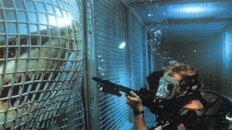 ‎Deep Blue Sea (1999) directed by Renny Harlin • Reviews, film + cast • Letterboxd