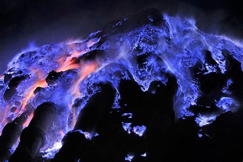 Electric blue lava | Blue Lava Erupts in Indonesia's Kawah Ijen Volcano, Fascinating Yet Scary ...