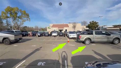 Tesla Cybertruck and Ford F150 Do a Torque and Towing Test To See Which ...