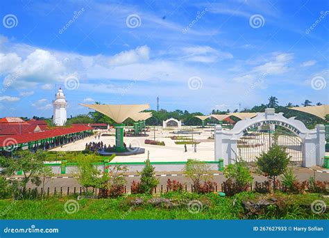 Banten Grand Mosque, Serang, Banten, Indonesia - Masjid Agung Banten Stock Image - Image of ...