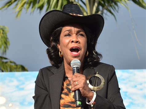 Rep. Frederica Wilson absent from Washington after getting threats - Business Insider