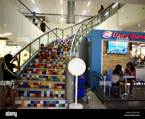 Sm east ortigas hi-res stock photography and images - Alamy