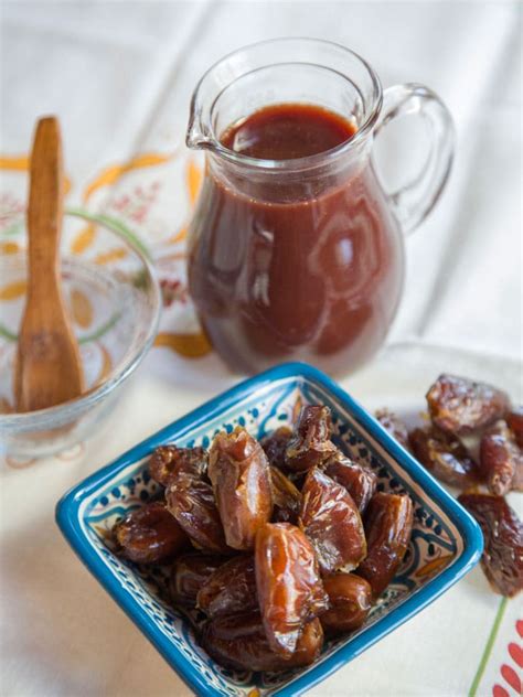 Date Honey Syrup - Silan Recipe