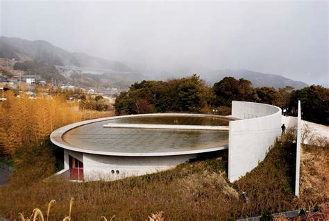 Water Temple (Shingonshu Honpukuji) | ArchiTravel