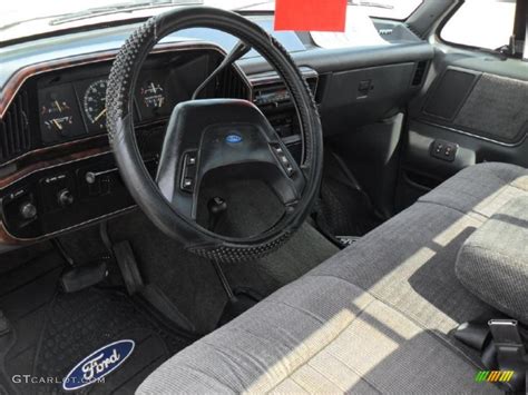 1990 Ford F150 XLT Lariat Regular Cab Interior Color Photos | GTCarLot.com