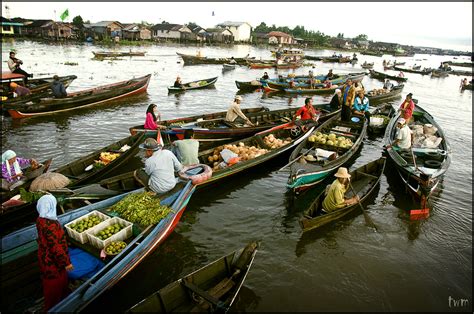 Floating Market, Banjarmasin | @ Floating Market, Muara Kuin… | Flickr